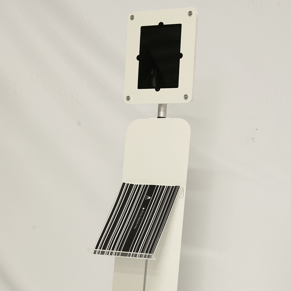 mensola-inclinata-tablet