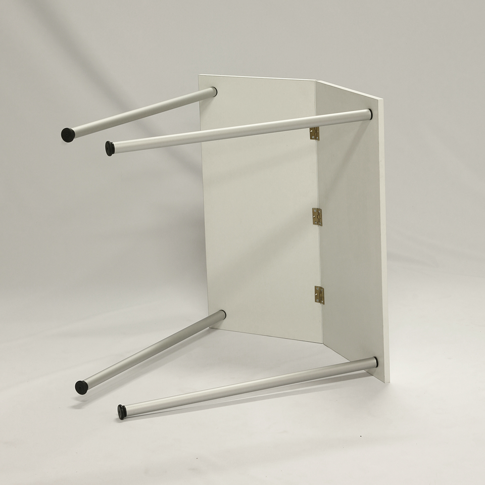 tavolo-pieghevole-per-stand-fiera