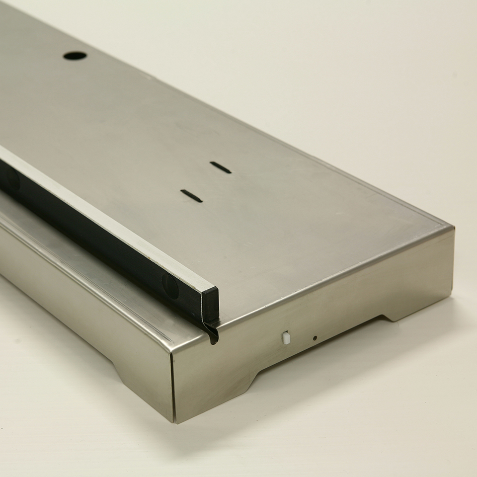 laterale-rollup-inox espositore-avvolgibile-inox