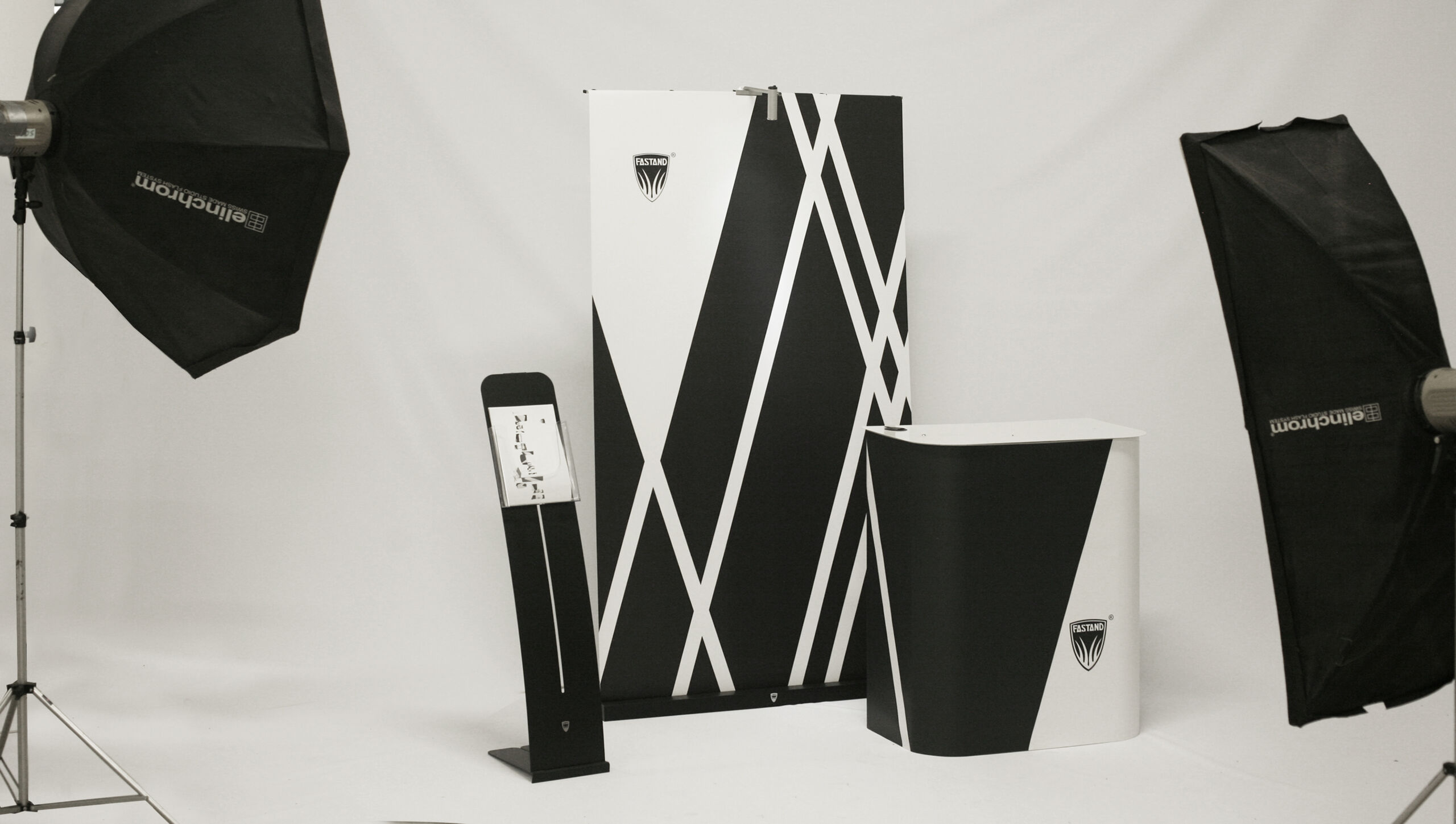 gruppo12 soluzioni espositive portatili